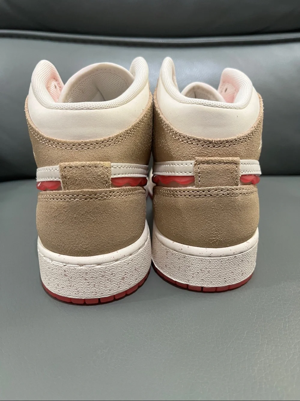 Jordan 1 Mid peanut (butter and jelly)